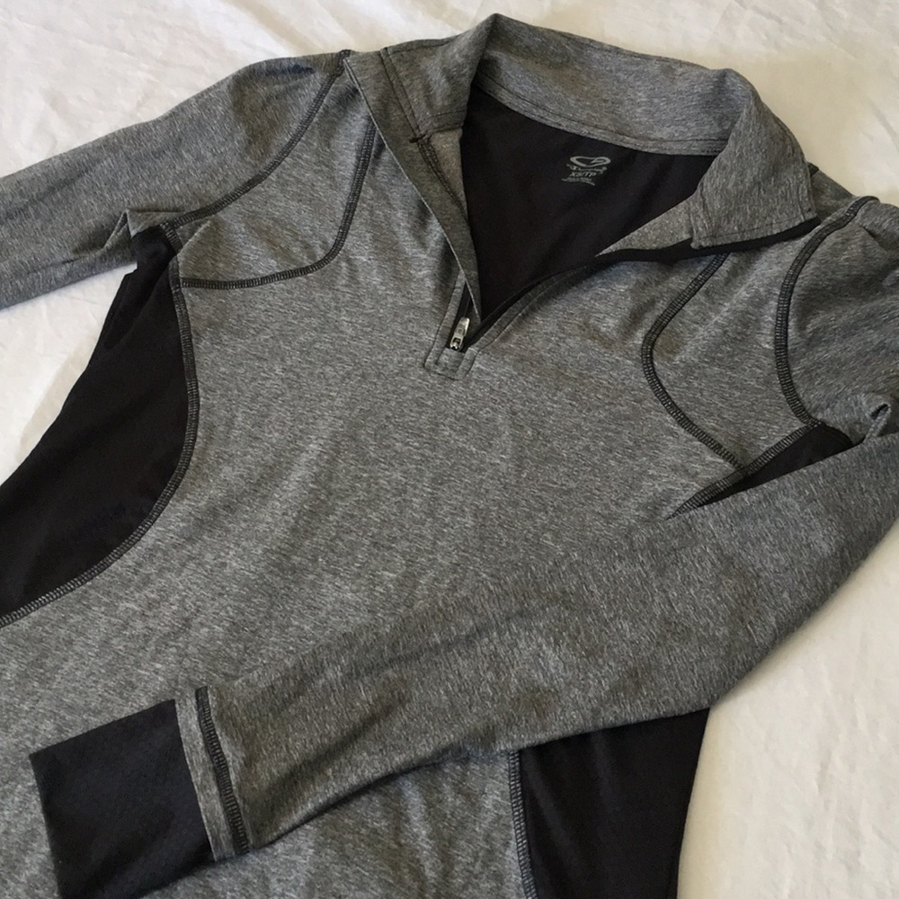 Champion running top